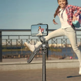 حامل ثلاثي القوائم لعصا سيلفي قابلة للتمديد من Green Lion