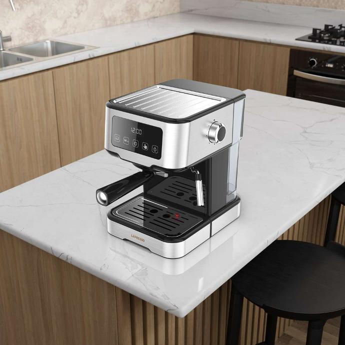 LePresso Digital Coffee Machine with 15 bar Pressure Pump and Capsule Filter - Black