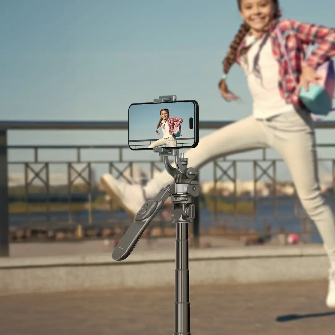 Green Lion Extendable Selfie Stick Tripod